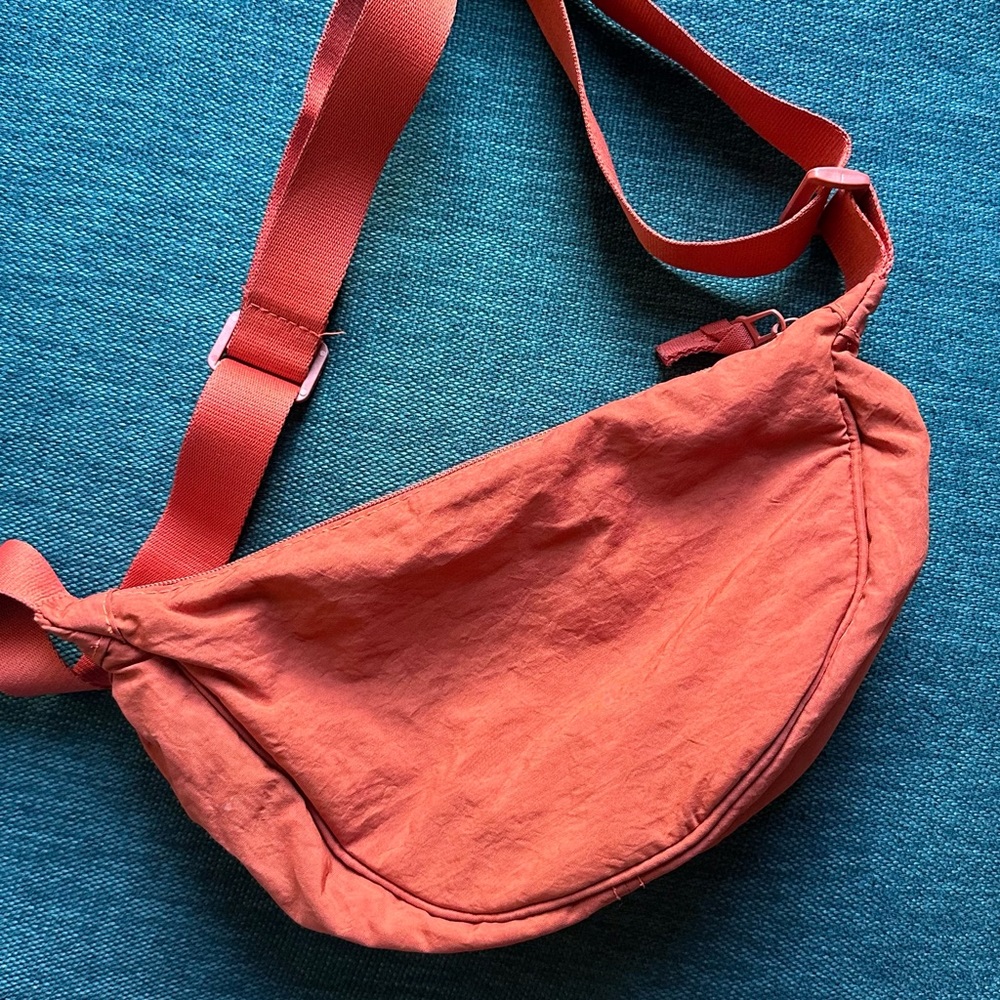 Uniqlo Moon Bag